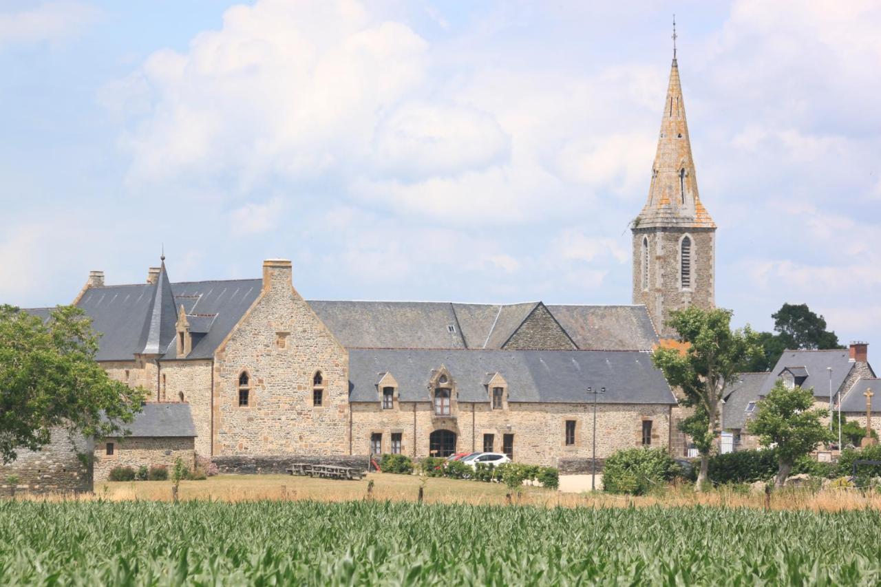 Villa Le Coin Des Hirondelles Pontorson Esterno foto